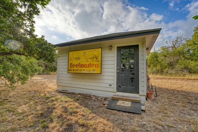 149 CR 103, Lampasas, TX 76550