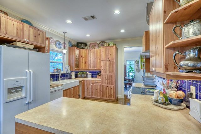 149 CR 103, Lampasas, TX 76550