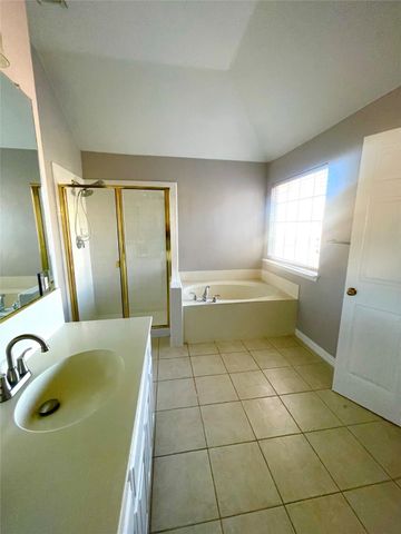 322 Suncreek Drive, Allen, TX 75013