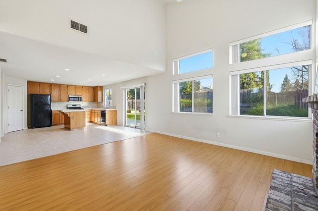 1513 lathwell Way, Roseville, CA 95747