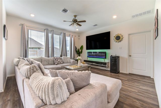 26627 Ledgemont Drive, Katy, TX 77493