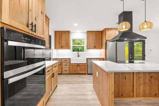 90 Coolcrest Drive, Point Blank, TX 77364