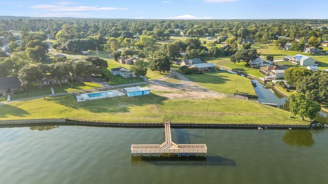 90 Coolcrest Drive, Point Blank, TX 77364