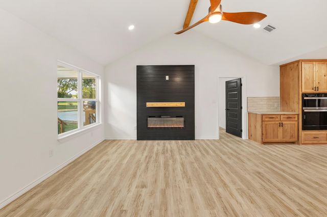 90 Coolcrest Drive, Point Blank, TX 77364