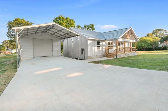 90 Coolcrest Drive, Point Blank, TX 77364