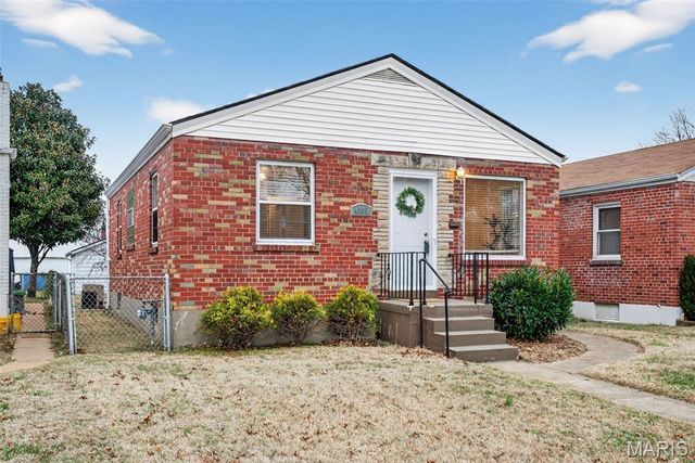 4005 McDonald Avenue, St Louis, MO 63116