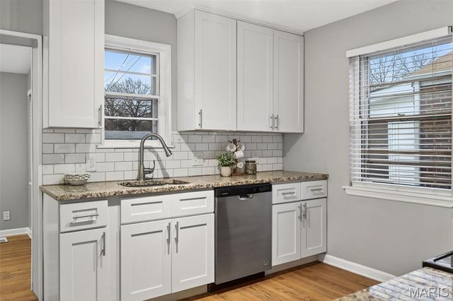 4005 McDonald Avenue, St Louis, MO 63116