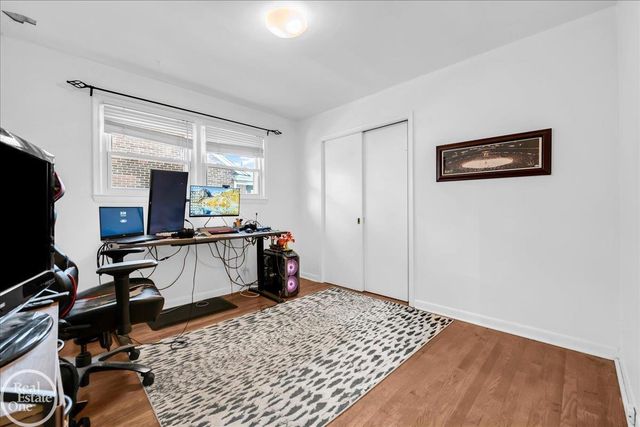 2313 Stanhope Street, Grosse Pointe Woods, MI 48236