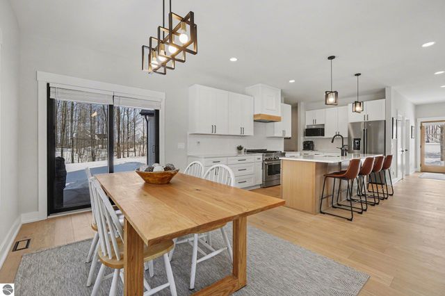 8293 Boca Vista Trail, Traverse City, MI 49684