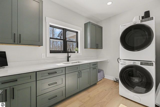 8293 Boca Vista Trail, Traverse City, MI 49684