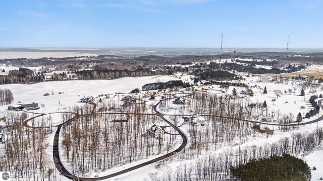 8293 Boca Vista Trail, Traverse City, MI 49684