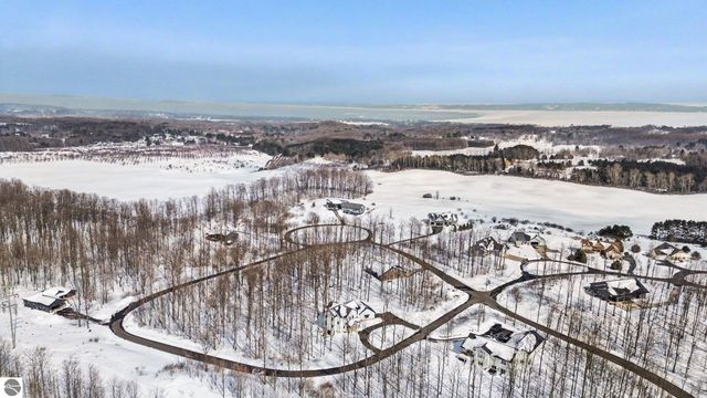 8293 Boca Vista Trail, Traverse City, MI 49684