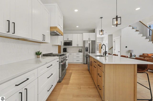 8293 Boca Vista Trail, Traverse City, MI 49684