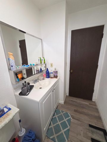 573 North St, Corning, CA 96021