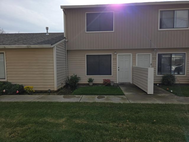 573 North St, Corning, CA 96021