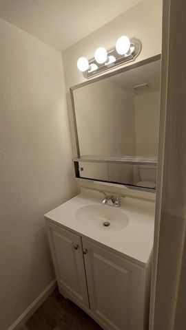 573 North St, Corning, CA 96021