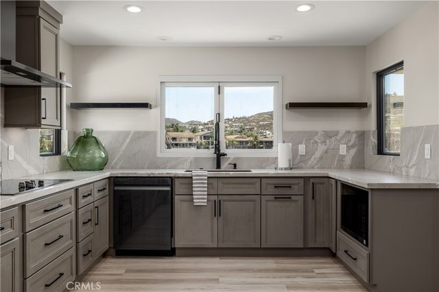 30240 Longhorn, Canyon Lake, CA 92587