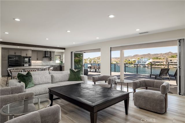 30240 Longhorn, Canyon Lake, CA 92587