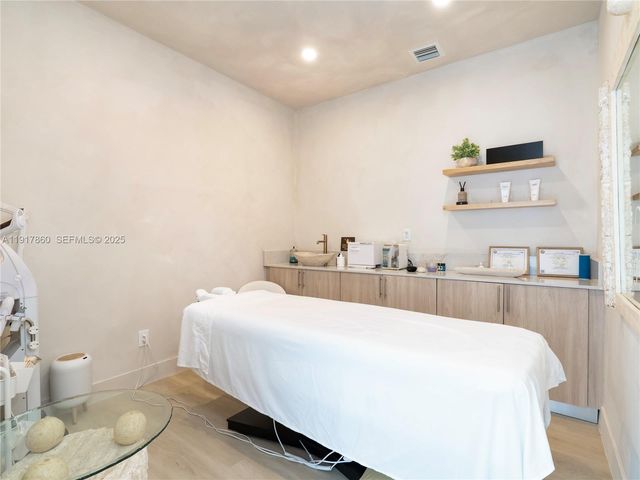 2223 SW 13th Ave, Miami, FL 33145