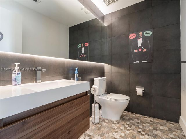 2223 SW 13th Ave, Miami, FL 33145