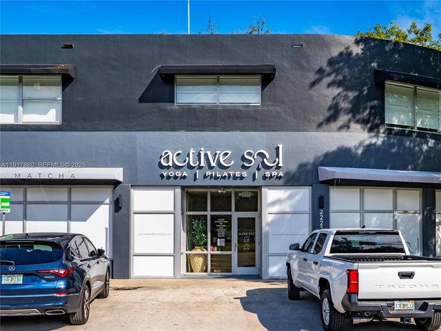 2223 SW 13th Ave, Miami, FL 33145