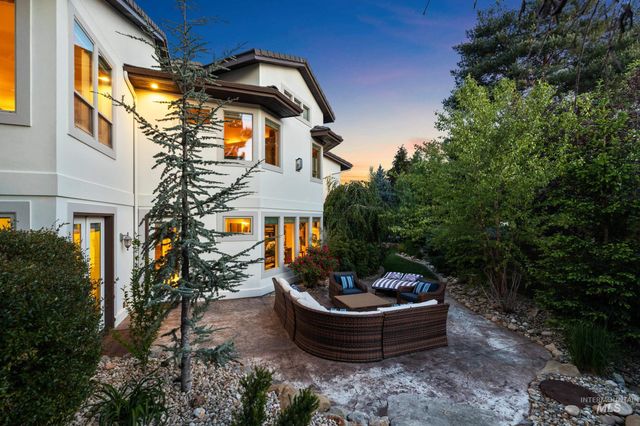 2584 E Varco Via Ct, Boise, ID 83712