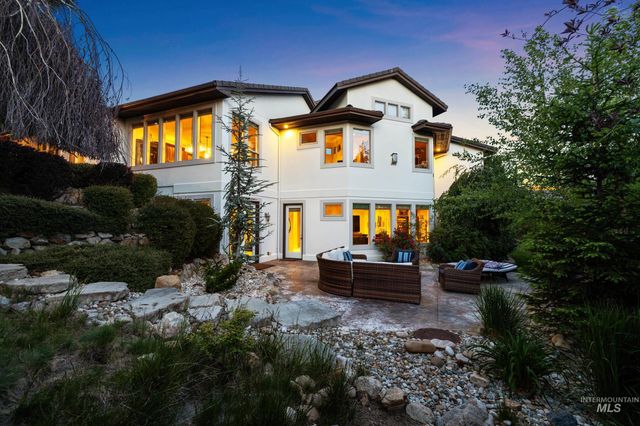 2584 E Varco Via Ct, Boise, ID 83712