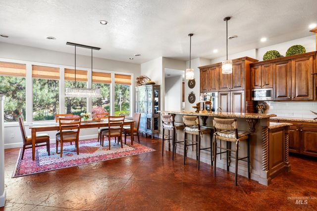 2584 E Varco Via Ct, Boise, ID 83712
