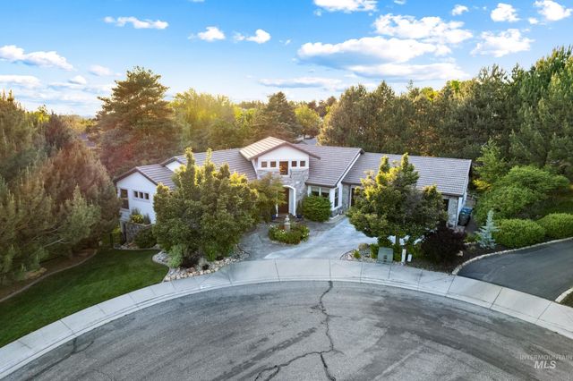 2584 E Varco Via Ct, Boise, ID 83712