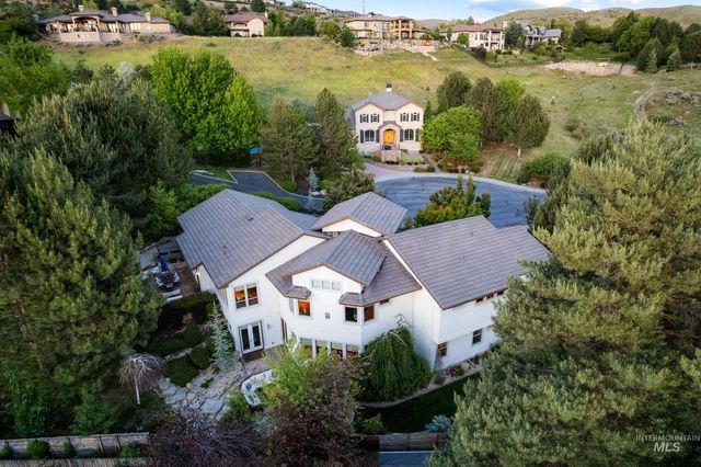 2584 E Varco Via Ct, Boise, ID 83712