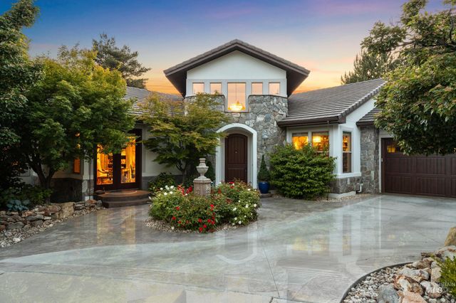 2584 E Varco Via Ct, Boise, ID 83712