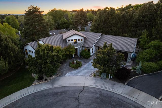 2584 E Varco Via Ct, Boise, ID 83712