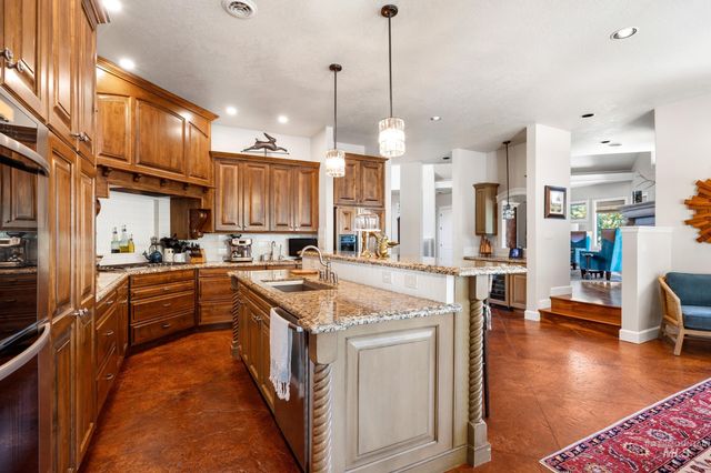 2584 E Varco Via Ct, Boise, ID 83712