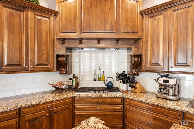 2584 E Varco Via Ct, Boise, ID 83712
