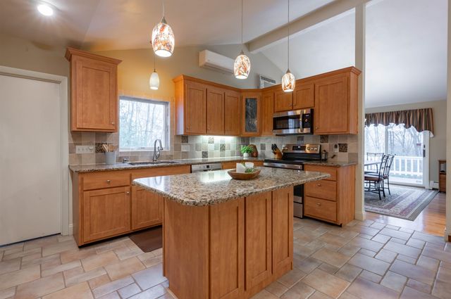 65 Bloody Brook Road, Hampstead, NH 03841