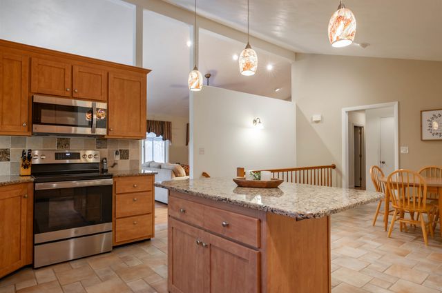 65 Bloody Brook Road, Hampstead, NH 03841