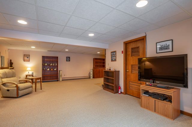 65 Bloody Brook Road, Hampstead, NH 03841