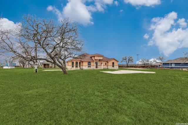 470 Blue Quail, Lytle, TX 78052
