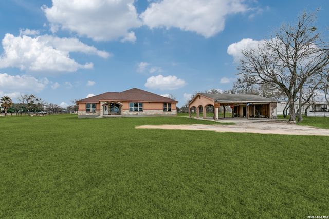 470 Blue Quail, Lytle, TX 78052
