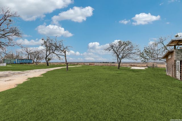 470 Blue Quail, Lytle, TX 78052