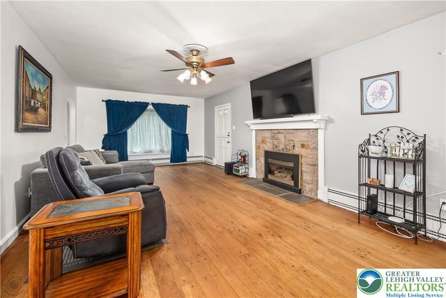 52 S. Cedar Crest Boulevard, South Whitehall Twp, PA 18104