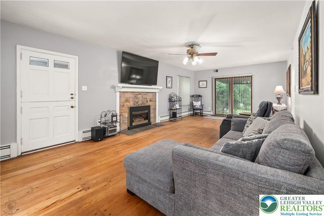 52 S. Cedar Crest Boulevard, South Whitehall Twp, PA 18104