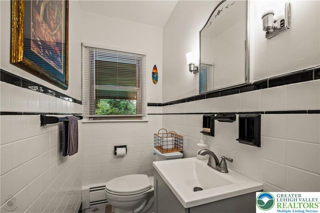 52 S. Cedar Crest Boulevard, South Whitehall Twp, PA 18104