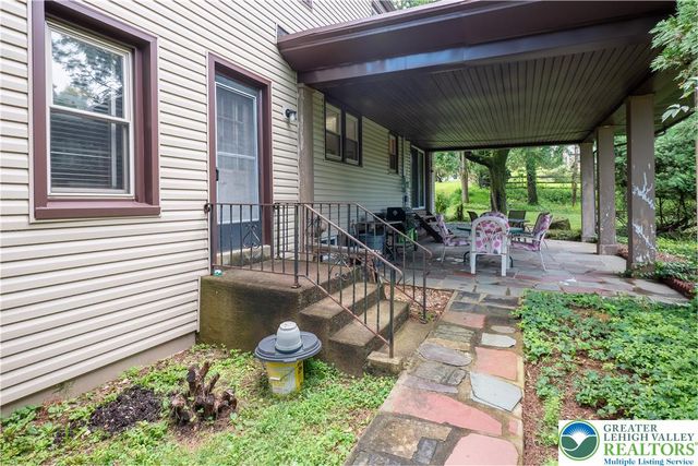 52 S. Cedar Crest Boulevard, South Whitehall Twp, PA 18104