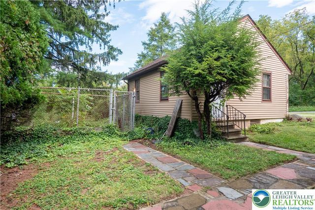 52 S. Cedar Crest Boulevard, South Whitehall Twp, PA 18104