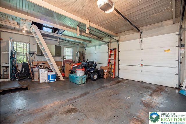 52 S. Cedar Crest Boulevard, South Whitehall Twp, PA 18104