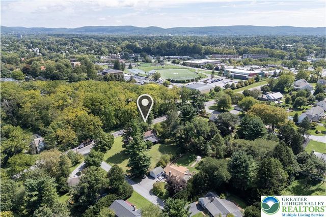 52 S. Cedar Crest Boulevard, South Whitehall Twp, PA 18104