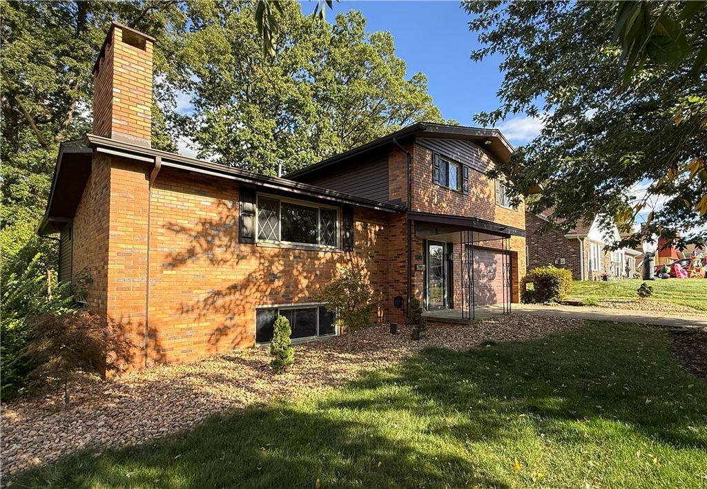 919 Sunset Drive, Hempfield Twp, PA 15601