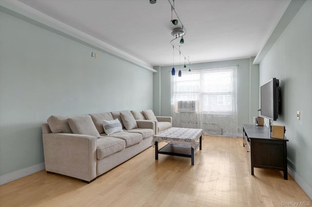 78-42 Main Street 3J, Flushing, NY 11747