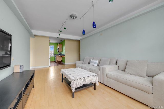 78-42 Main Street 3J, Flushing, NY 11747